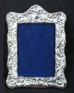 Highfield Frames HF8 Fancy Victorian Style Photo Frame